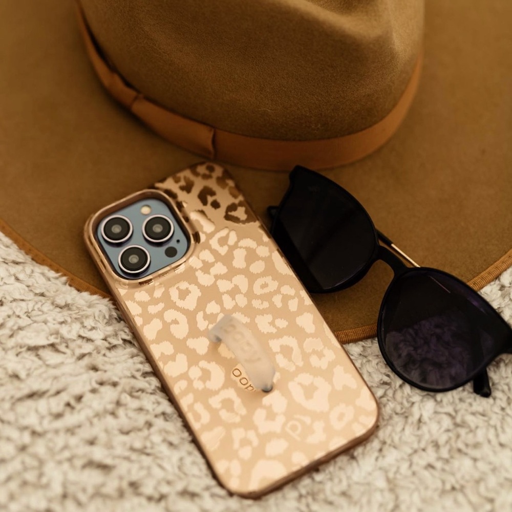 Loopy IPhone 14 pro max case- New- Never used!